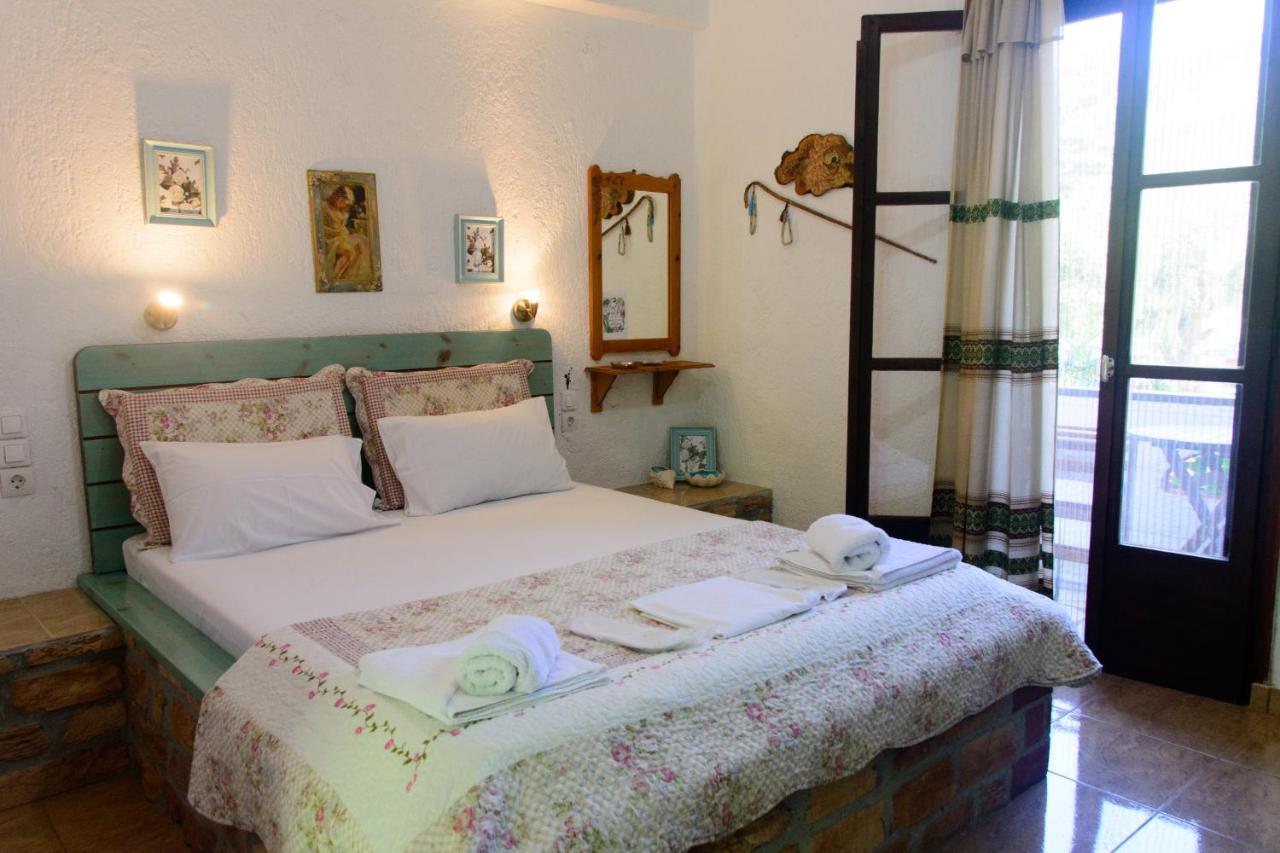 Spiros Rooms Panormos  Extérieur photo